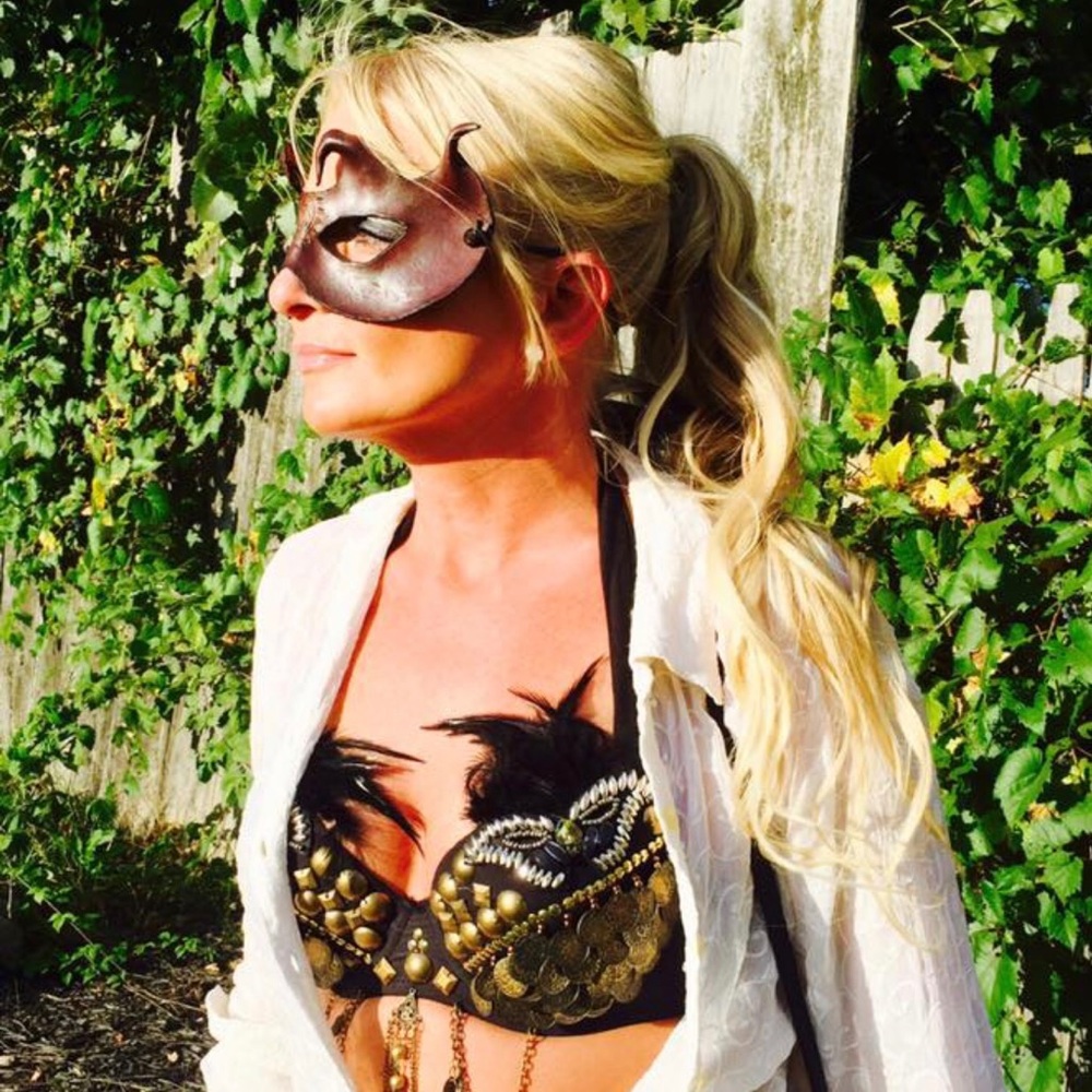 Meet your Posher, Megan